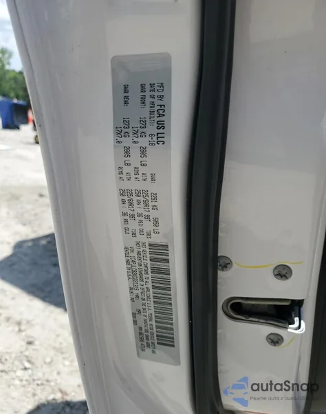 2019 Jeep Cherokee Latitude из США, поврежденный, VIN 1C4PJLCB2KD221315